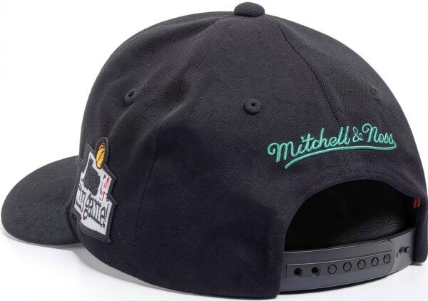 Cappellino Snapback Mitchell & Ness Vancouver Grizzlies Rosso Nero-2
